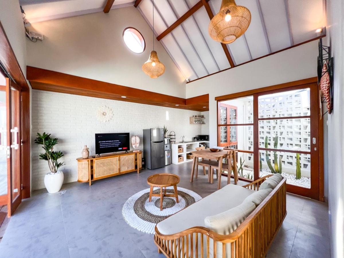 Moana Villa & Suites Bingin 乌鲁瓦图 外观 照片