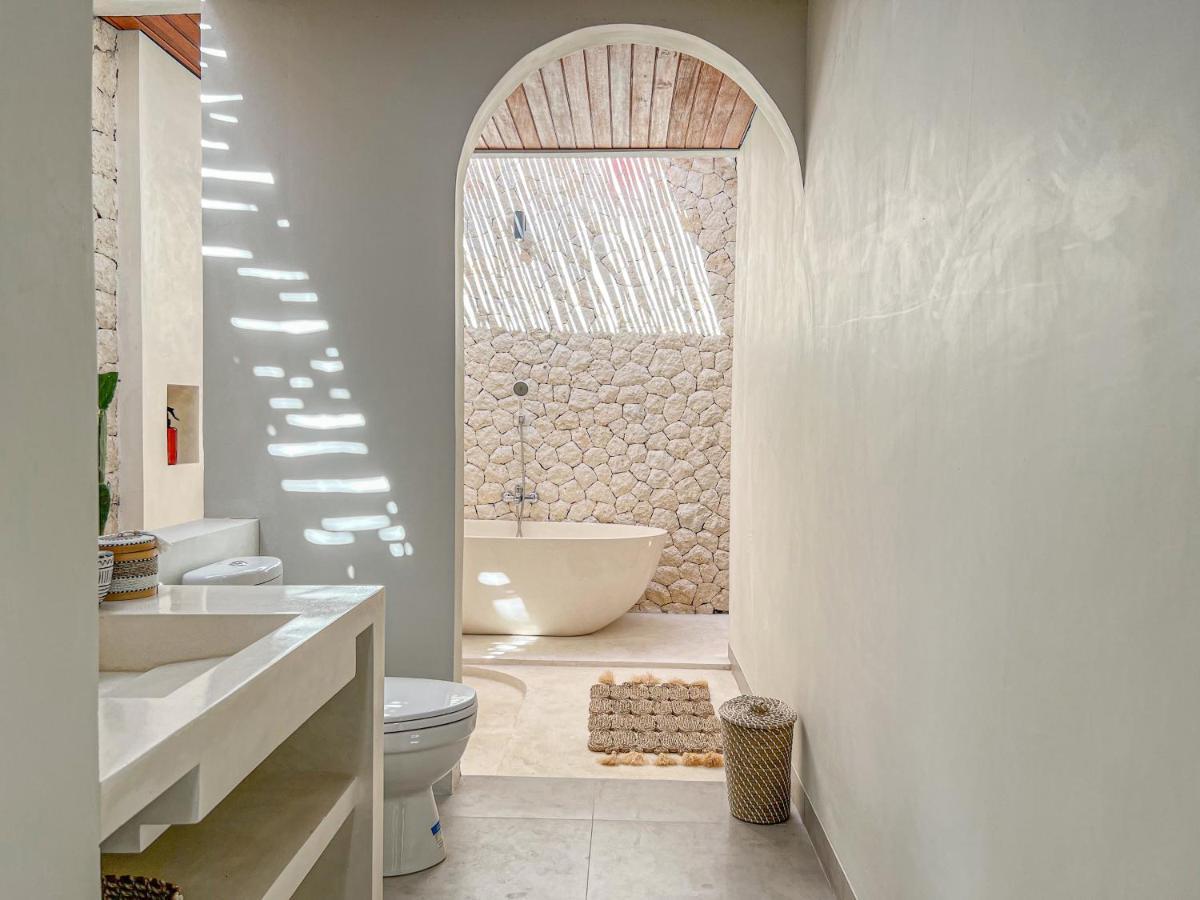 Moana Villa & Suites Bingin 乌鲁瓦图 外观 照片