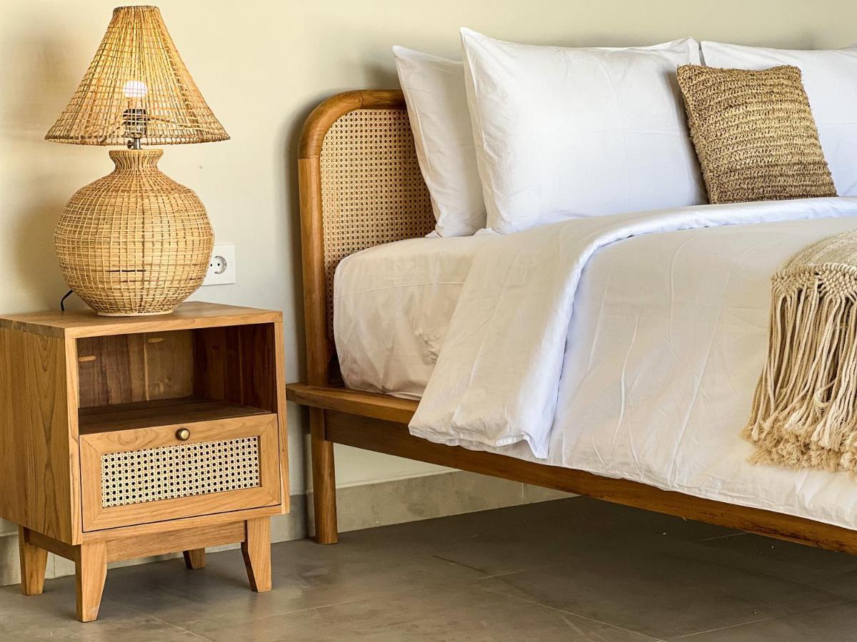 Moana Villa & Suites Bingin 乌鲁瓦图 外观 照片